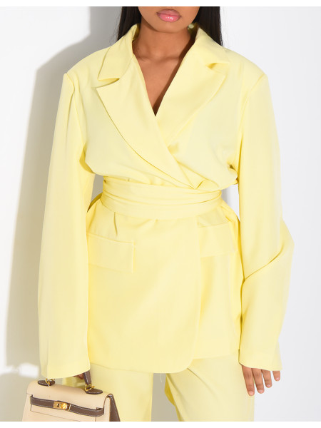 Ensemble de tailleur blazer cintré et pantalon droit