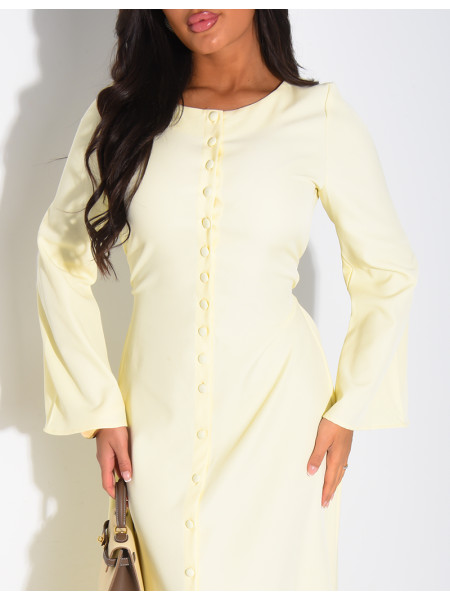 Long dress with buttons and lace-up back