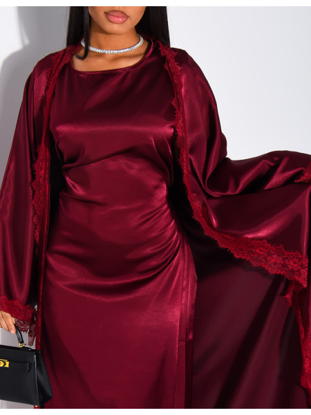 Ensemble en satin kimono à dentelle et robe ajustée