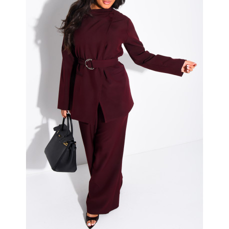 Hosenanzug mit doppelreihigem Blazer und Gürtel