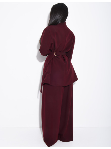 Set comprising a fitted blazer with a stand-up collar and straight-leg trousers