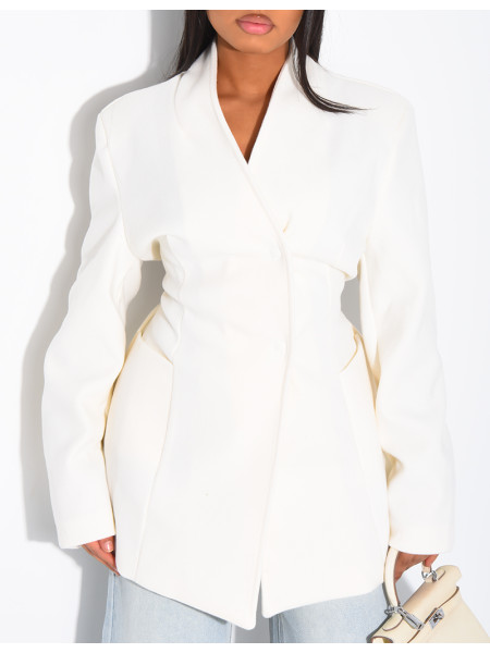 Manteau cintrée effet cache coeur à serrer dans le dos