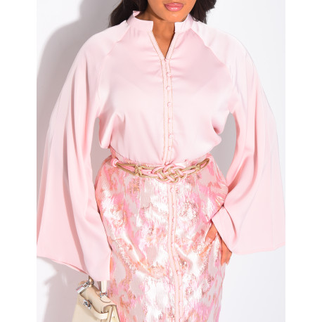 Set aus geknöpfter Bluse aus Satin und langem Rock aus Brokatstoff