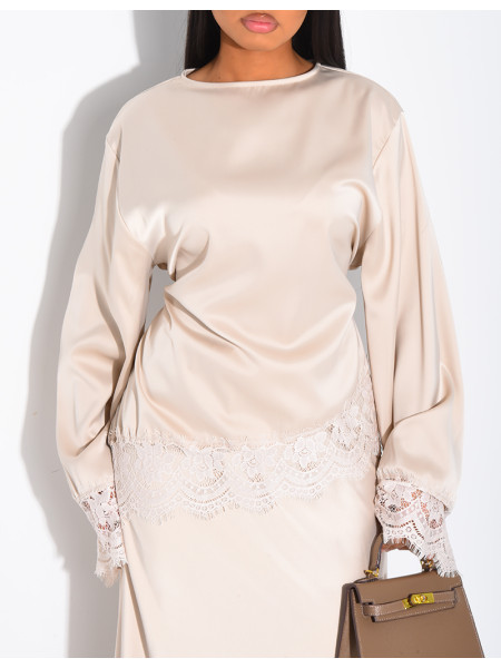 Set aus asymmetrischer Tunika und langem Rock mit Spitzenbesatz