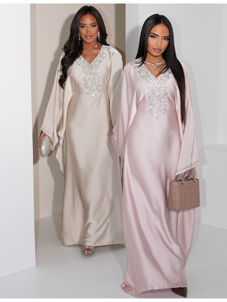 Abaya papillon à cristaux sur le col et les bordures