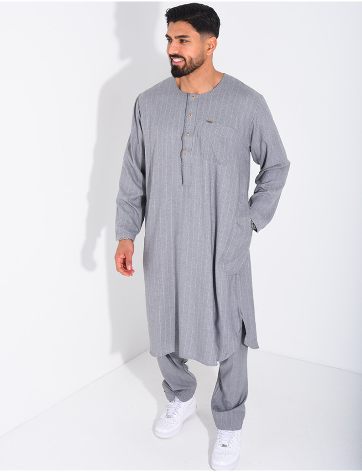 Ensemble de qamis rayé à boutons ronds dorés