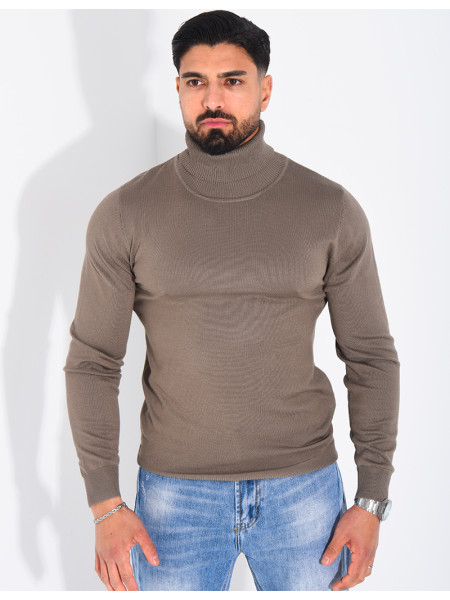 Pull fin col roulé