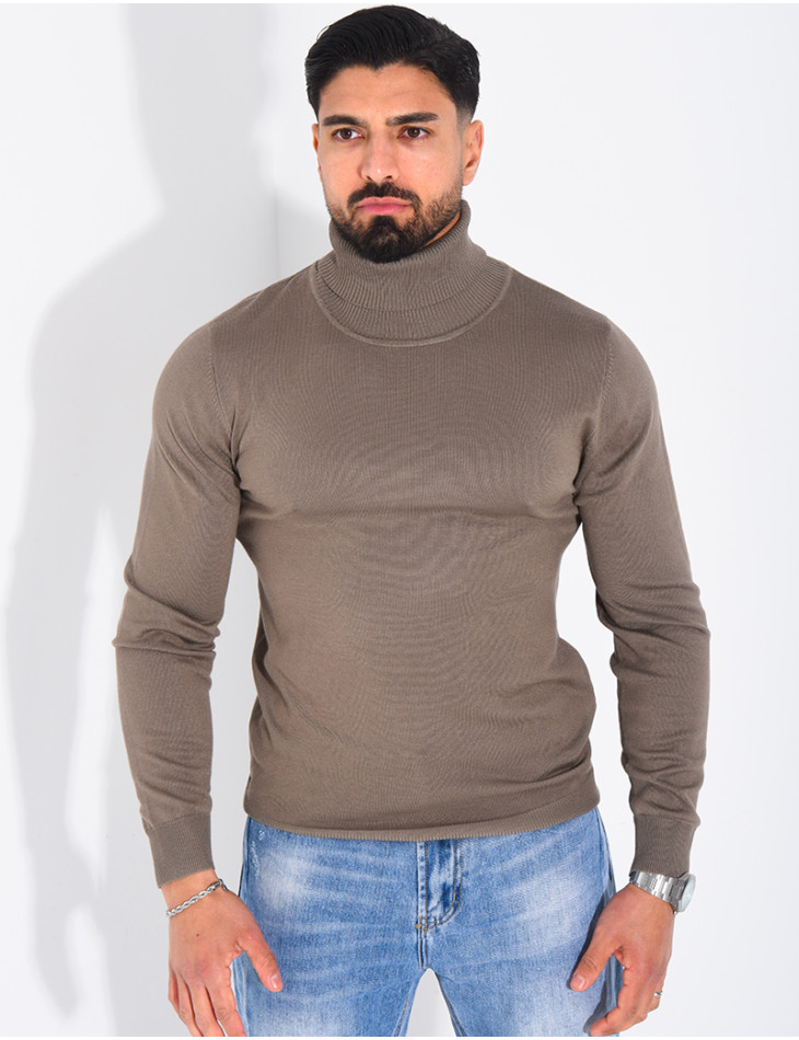 Pull fin col roulé