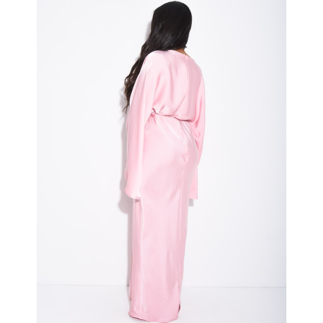 Robe très longue en satin manches évasées à nouer à la taille