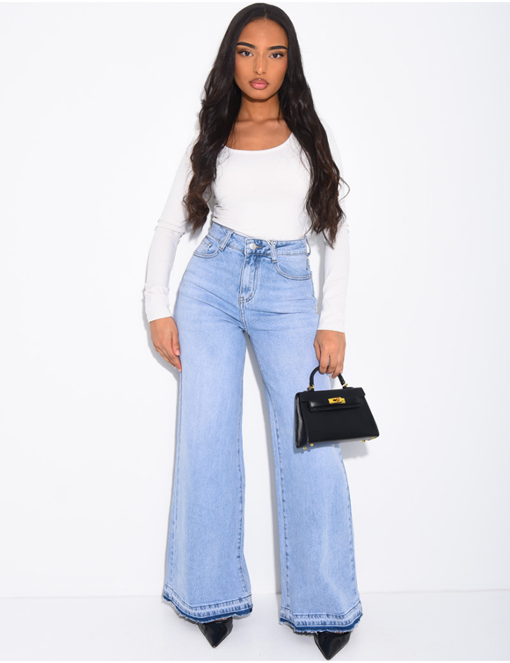 Light wash wide-leg jeans