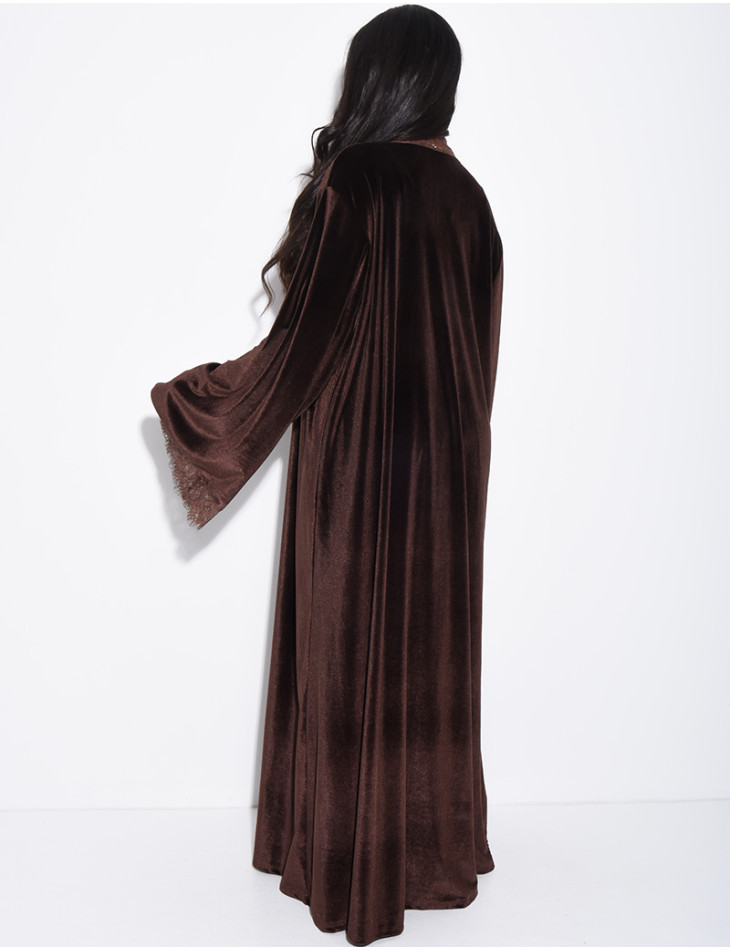 Kimono en velours à bordures en dentelle