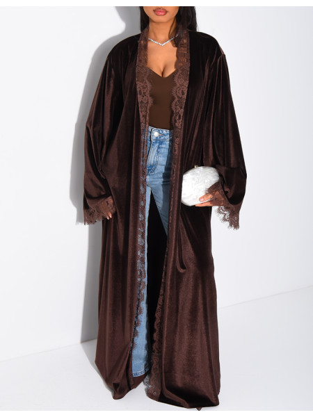 Kimono en velours à bordures en dentelle