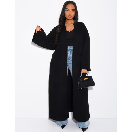 Langer & dicker Kimono aus Filz.