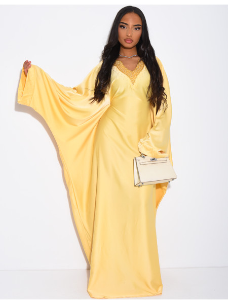 Abaya premium en satin à perles brodées à la main