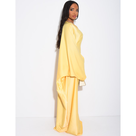 Abaya premium en satin à perles brodées à la main