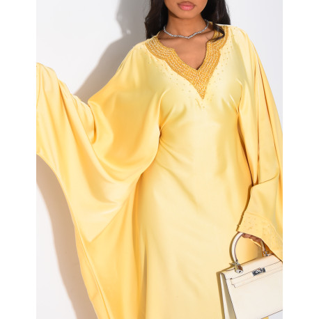 Abaya premium en satin à perles brodées à la main