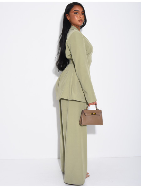 Ensemble blazer col montant ajusté dans le dos et pantalon coupe droite