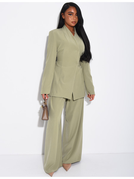 Ensemble blazer col montant ajusté dans le dos et pantalon coupe droite