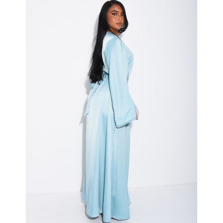 Abaya premium à bordures perlées et ceinture assortie