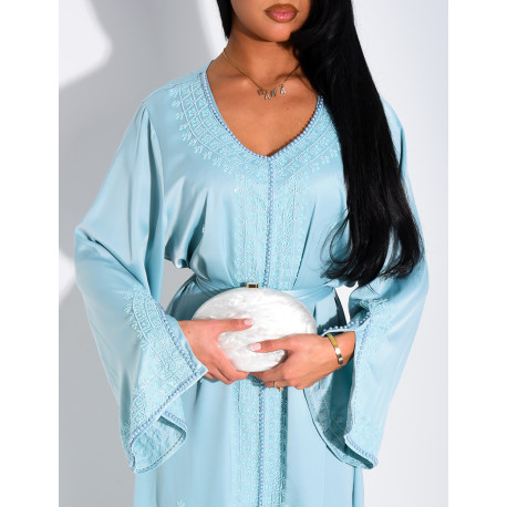 Abaya premium à bordures perlées et ceinture assortie