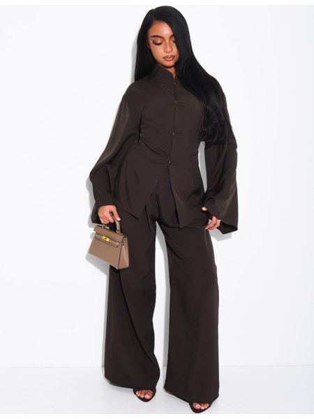 Ensemble pantalon et tunique boutonnée à nouer au dos