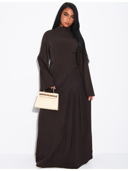 Asymmetrisches Oberteil zum Binden und weiter Rock