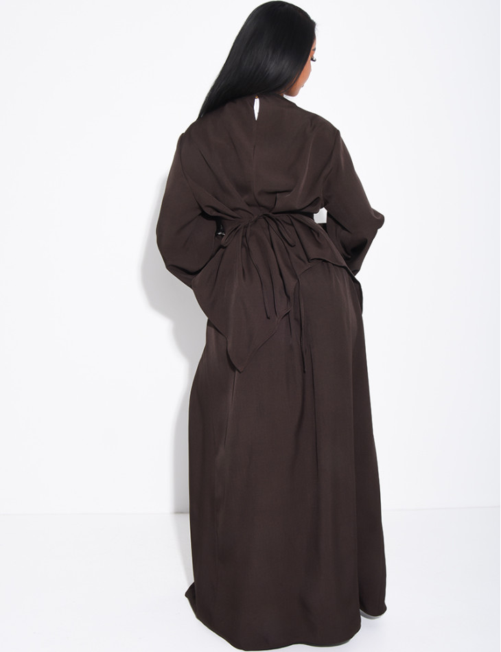 Asymmetrisches Oberteil zum Binden und weiter Rock