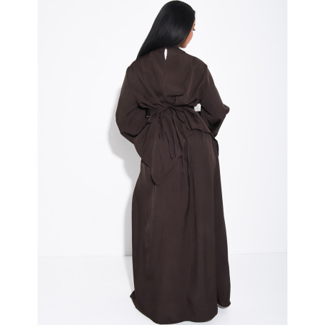 Asymmetrisches Oberteil zum Binden und weiter Rock