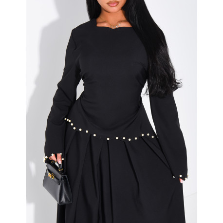 Long pleated skirt and fitted top with pearls