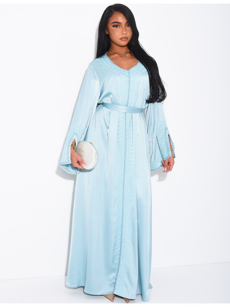 Abaya premium à bordures perlées et ceinture assortie