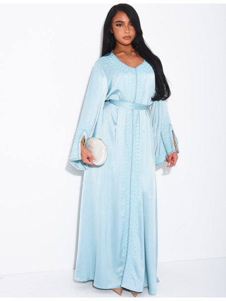 Abaya premium à bordures perlées et ceinture assortie