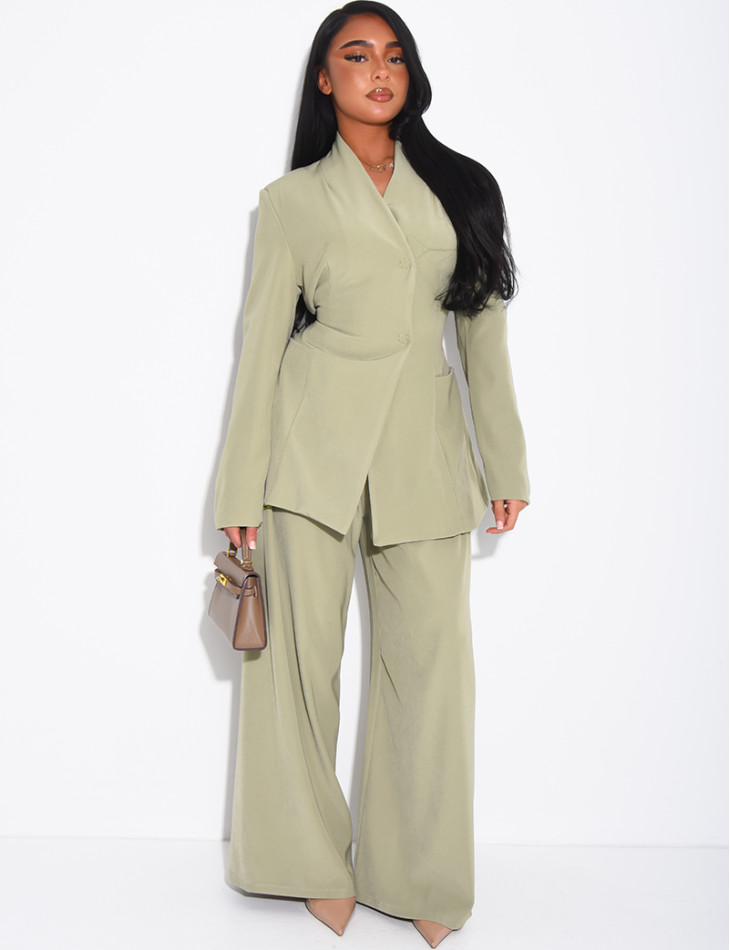 Set comprising a fitted blazer with a stand-up collar and straight-leg trousers