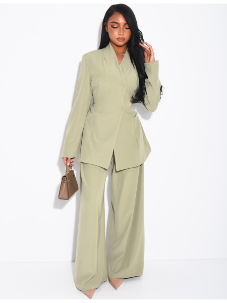 Set comprising a fitted blazer with a stand-up collar and straight-leg trousers