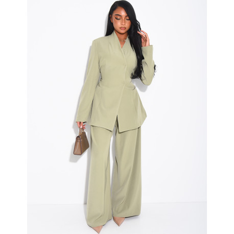 Set comprising a fitted blazer with a stand-up collar and straight-leg trousers