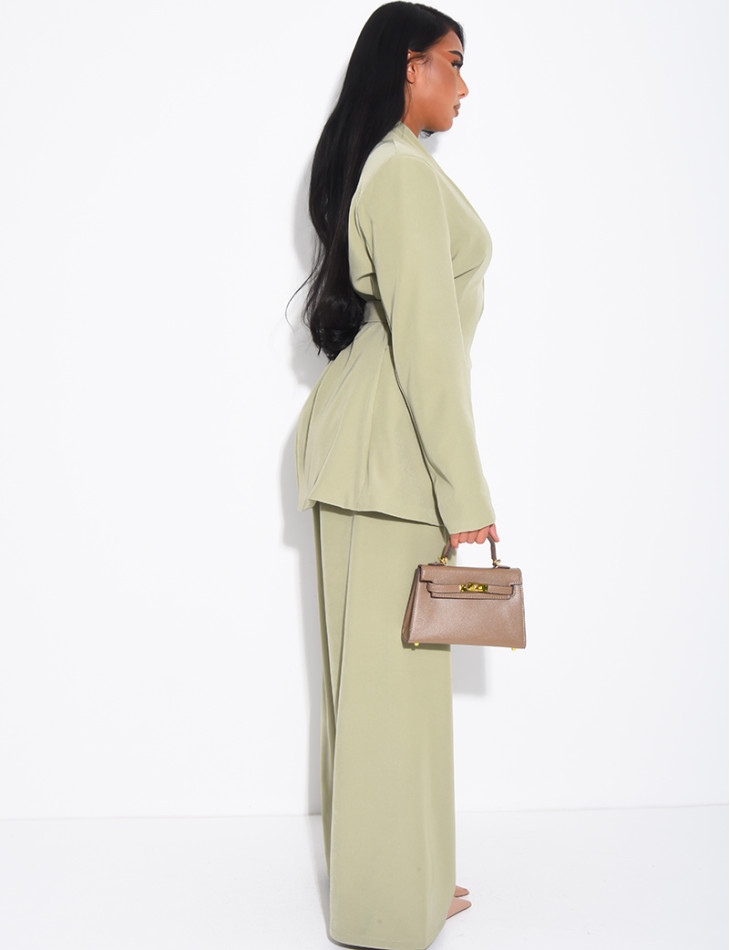 Set comprising a fitted blazer with a stand-up collar and straight-leg trousers