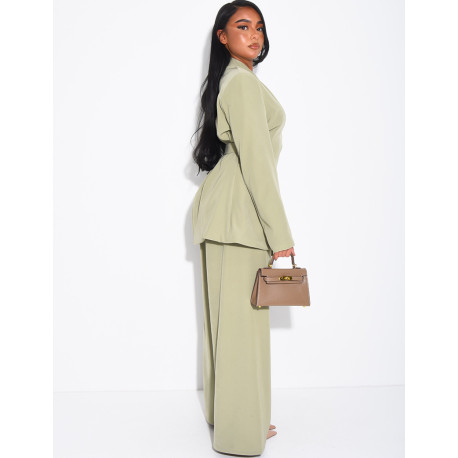 Set comprising a fitted blazer with a stand-up collar and straight-leg trousers