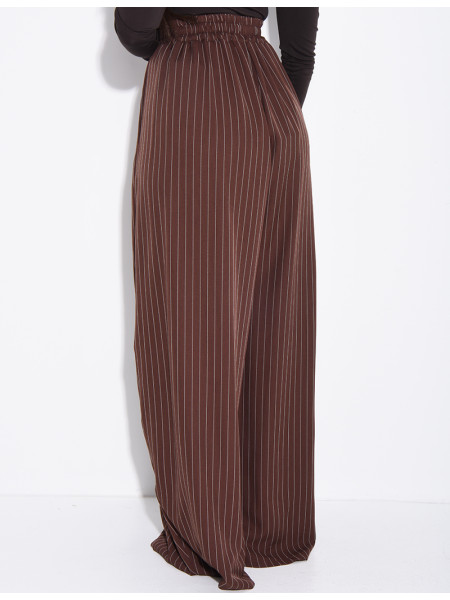 Pantalon de tailleur coupe large effet bouffant à rayures