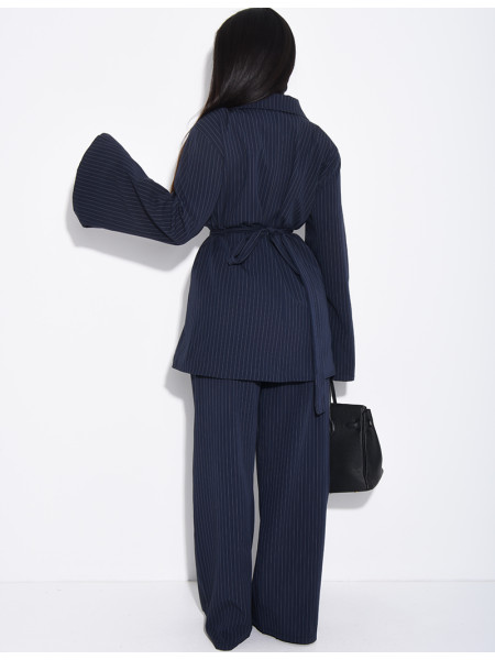 Ensemble de tailleur cache-coeur rayé à nouer dans le dos