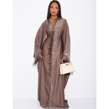 Abaya papillon à cristaux & bordures en plumes