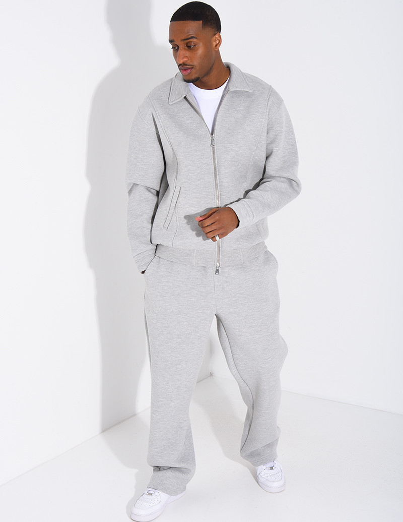 Ensemble de jogging...