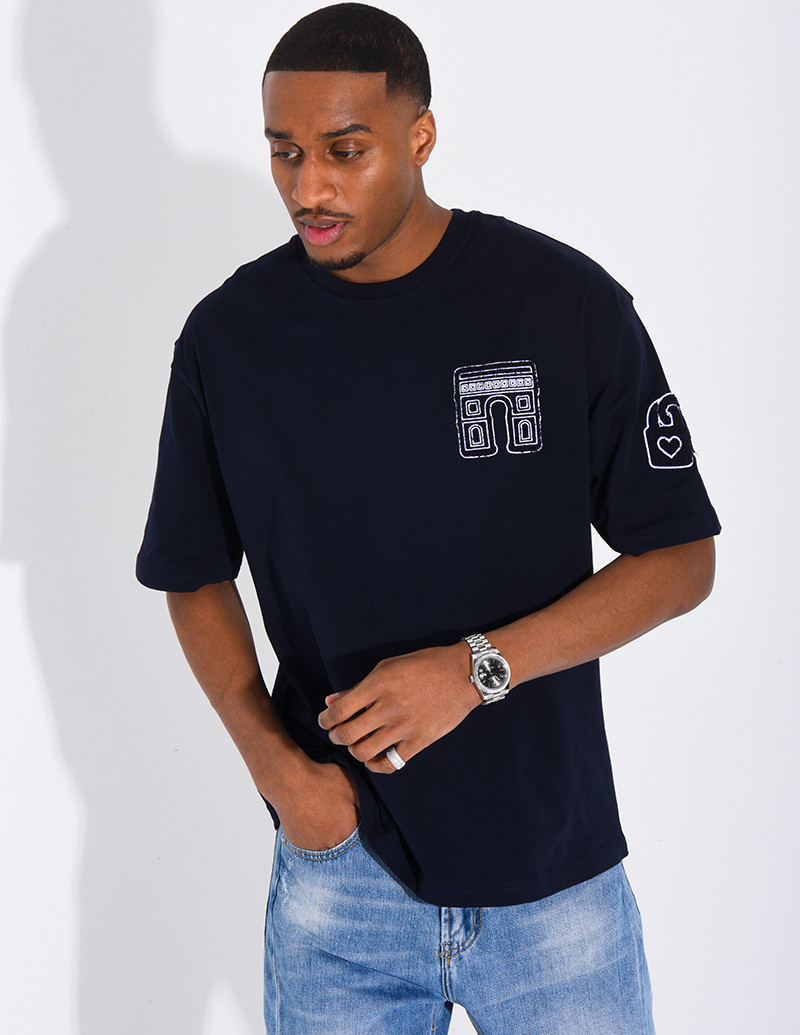 T-shirt avec arc de triomphe