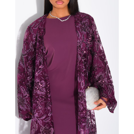 Set aus dickem Satinkleid und transparentem Kimono mit aufgestickten Pailletten