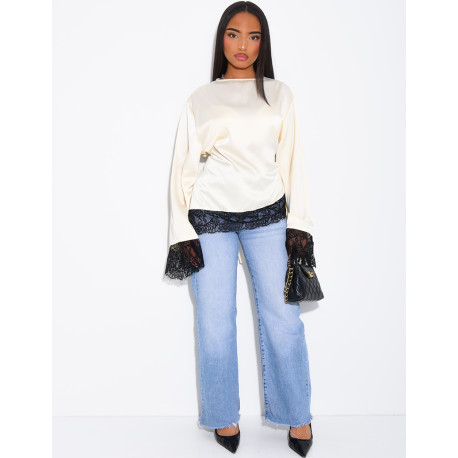 Top satiné manches longues noué dans le dos à bords en dentelle