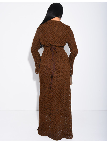 Langes Kleid aus doppellagiger Spitze mit Bindeband am Rücken