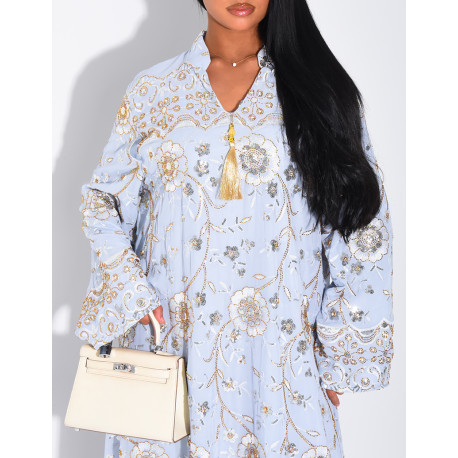 Weite Abaya mit goldenen Stickereien und Pompon