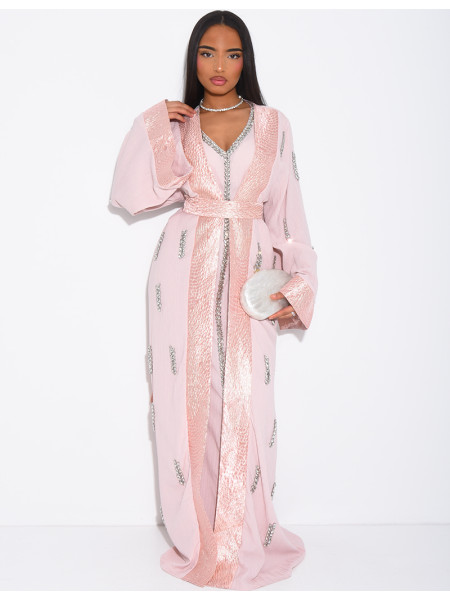 Ensemble premium robe sans manche et kimono à cristaux et bordures en tissu brocard