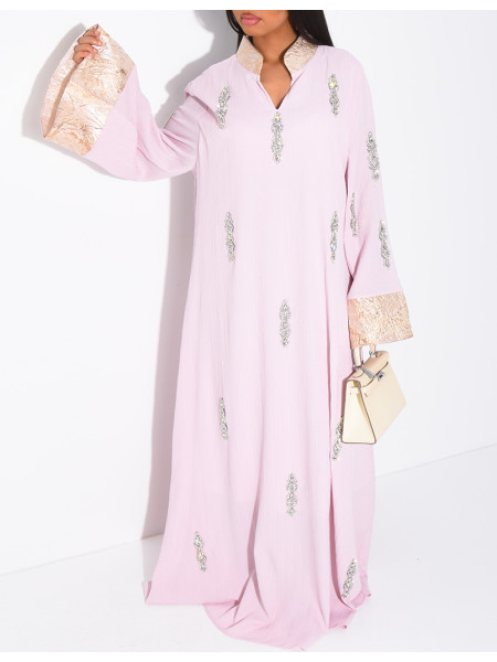 Premium-Abaya mit Kristallverzierung und Brokat-Einsatz