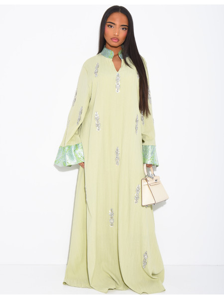 Premium-Abaya mit Kristallverzierung und Brokat-Einsatz