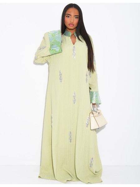 Premium-Abaya mit Kristallverzierung und Brokat-Einsatz