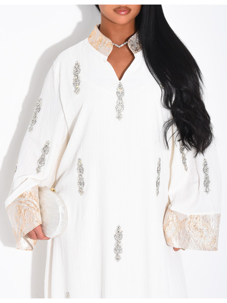 Premium-Abaya mit Kristallverzierung und Brokat-Einsatz